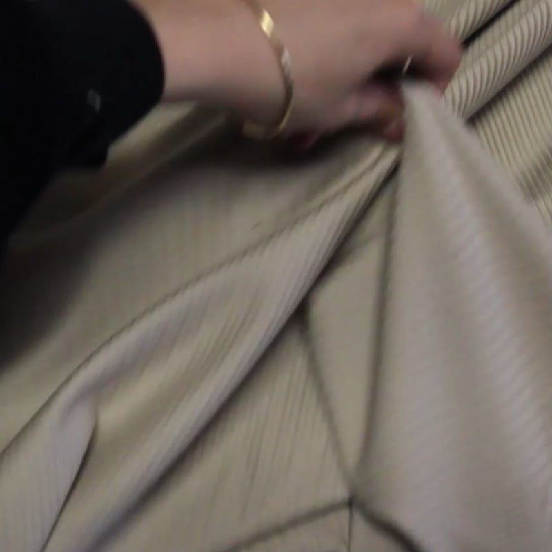 Vidéo: Velours côtelé 300 raies 100% coton - Beige