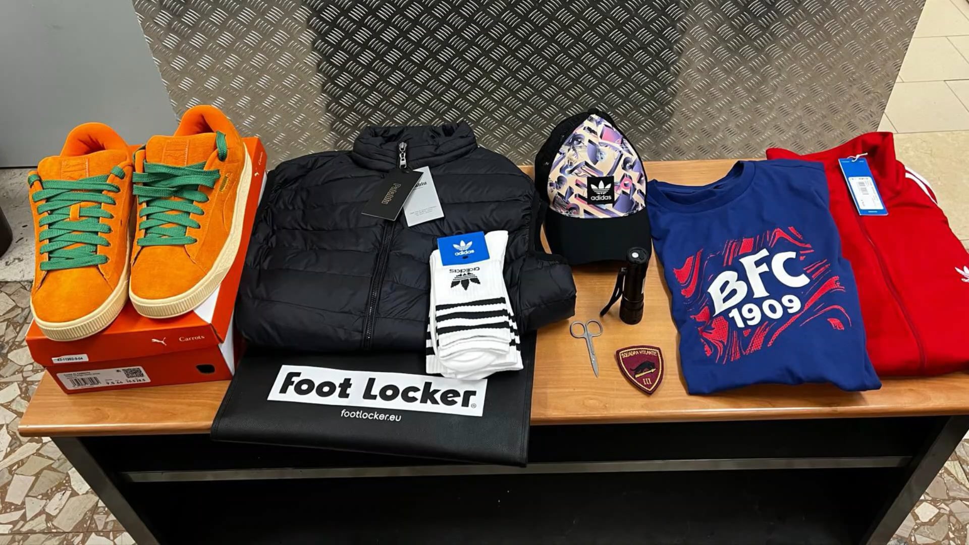 Topo d’auto sorpreso e arrestato dalla polizia, in via del Battiferro, dopo un furto in via Gobetti