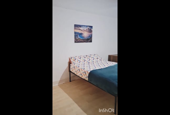 Stunning Spacious Double Rooms Available 💯🔥🏠 Main Photo