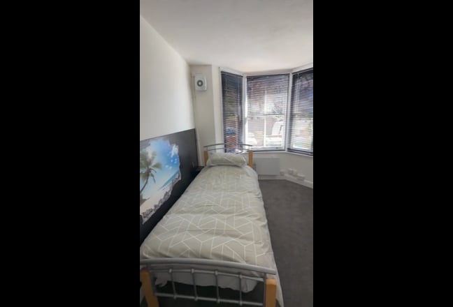 Shared house watford fields Lower High Street Main Photo