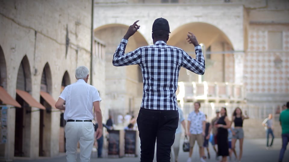 Bouge-Toi ! – video invito v3