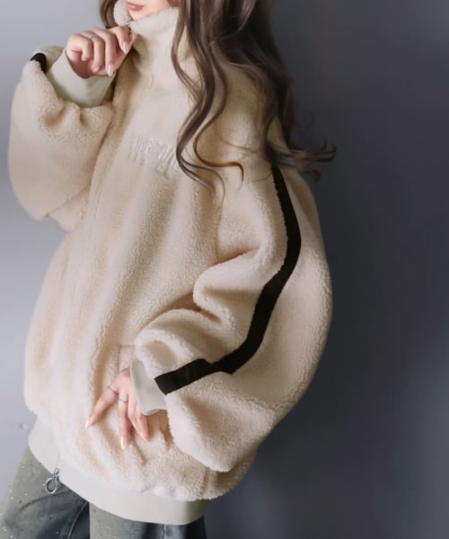 Javaジャバコラボ》サイドライン胸刺繍ボリュームダブルジップボア