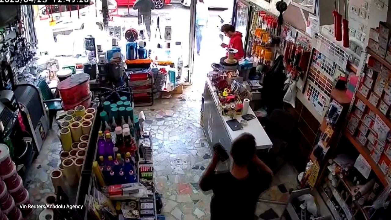 Panika v Istanbulu: po potresu so skakali z višine