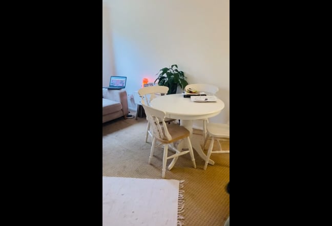 Lovley Flat In Beckenham  Main Photo