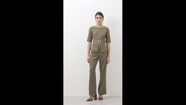 Blusa Feminina Alfaiataria com Cinto Veronica