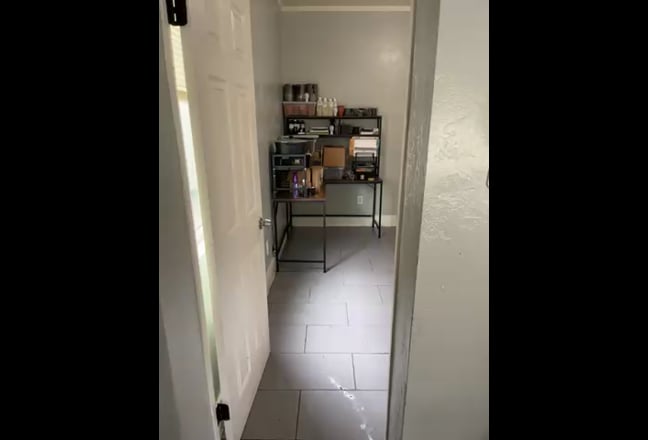 1 bedroom for rent by Junipero Beach Main Photo