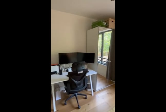 Nice Ensuit Double with living room（Bill Included) Main Photo