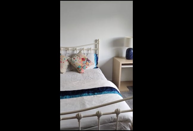 Two large rooms one ensuite, furnished in ng8. Main Photo