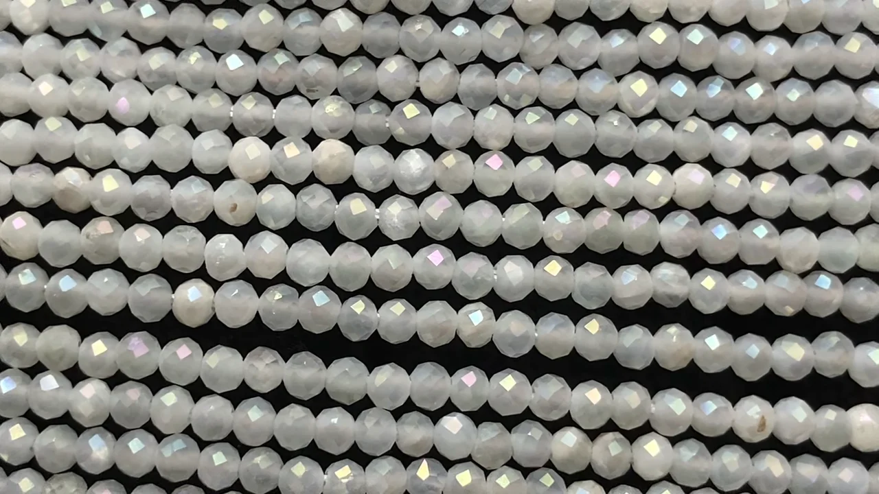 ホワイトムーンストーン 極小ラウンドカット2mm Bコーティング