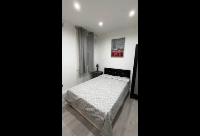 Double Room next to Clapham South Main Photo
