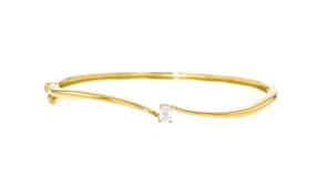 .25 Carat Emerald-Cut Lab-Grown Diamond Wavy Bangle Bracelet in 18kt Gold Vermeil