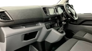 VAUXHALL VIVARO 2022 (22)
