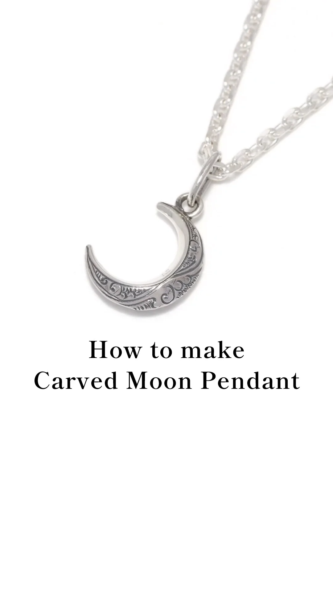 Suman Dhakhwa（スーマンダックワ） Carved Moon Pendant
