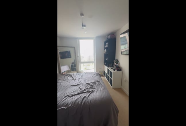 Double bedroom in a 2 bed new build apartment Main Photo