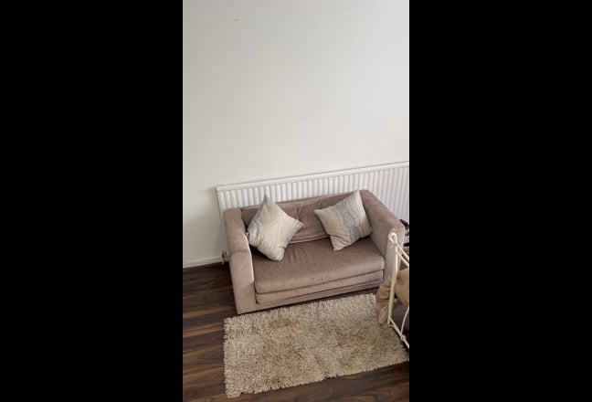 1 Double rooms to rent.  Main Photo