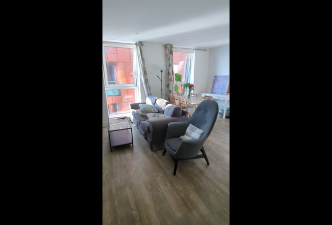 Video 1: Bedroom for rent