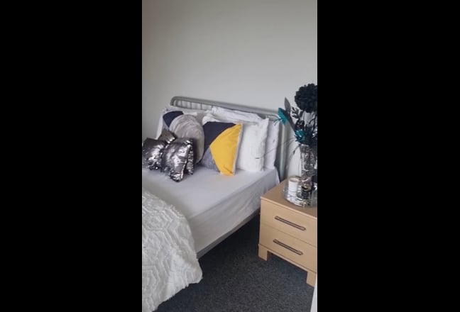  Bright, Luxurious and spacious room Main Photo