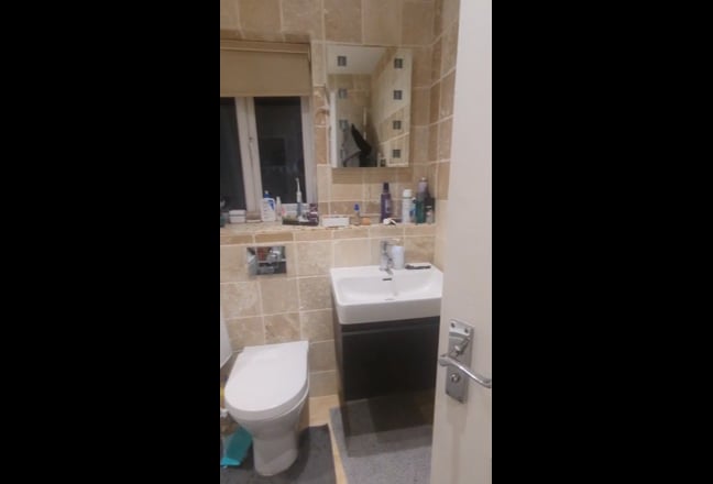 Double Room with Private Bathroom Main Photo