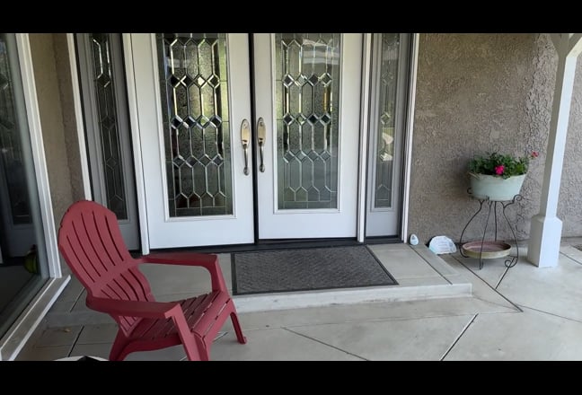 Room for Rent in a Beautiful 5-Bedroom Home Main Photo