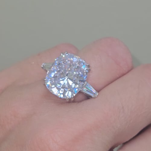 16 X 13 1/2 CUSHION CUT WITH TAPERED BAGUETTES F1117-CZ-14K
