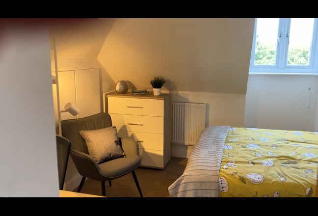 Really Friendly, Immaculate Home! :) Main Photo