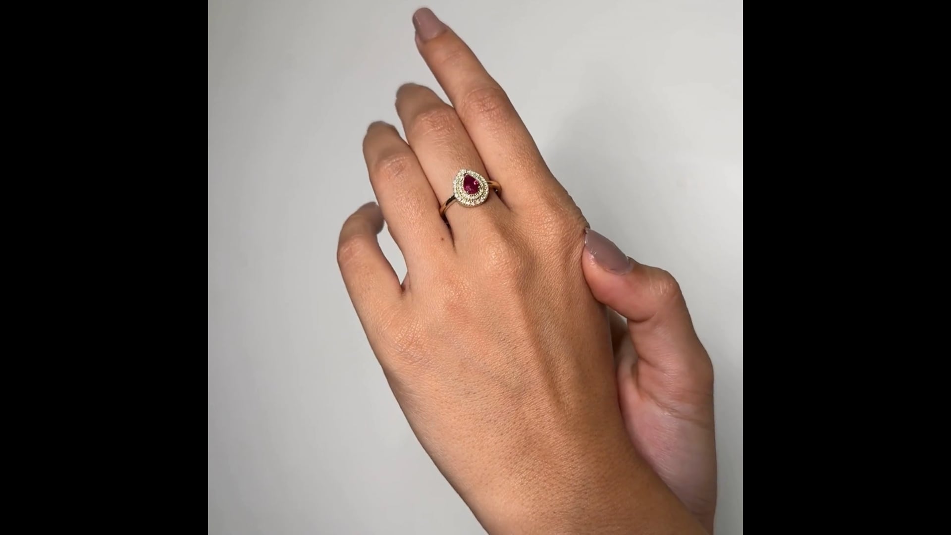 Bague de fiançailles Halo en or jaune avec diamants