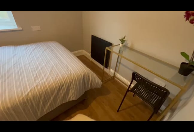 5-Bedroom House with Garden in Waltham Forest Main Photo