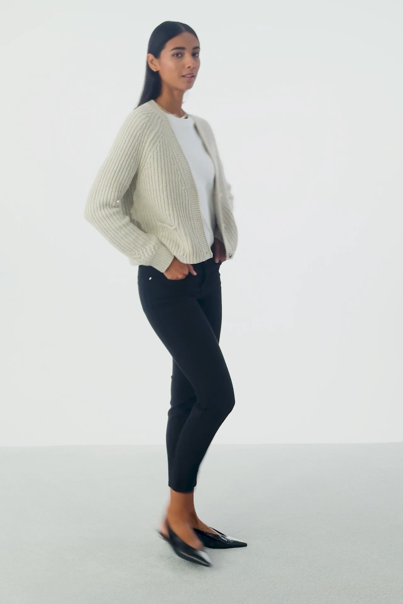 新品Bibiy ボアペプラムカーディガン PEPURAMU CARDIGAN｜Yahoo