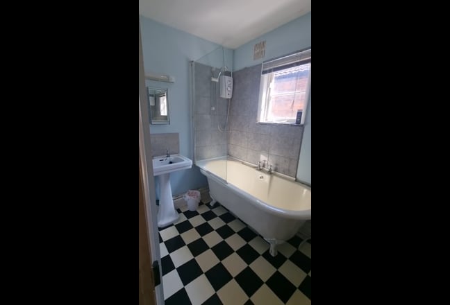 Gorgeous bright large double room Lovely house Main Photo