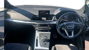 AUDI Q5 2018 (68)