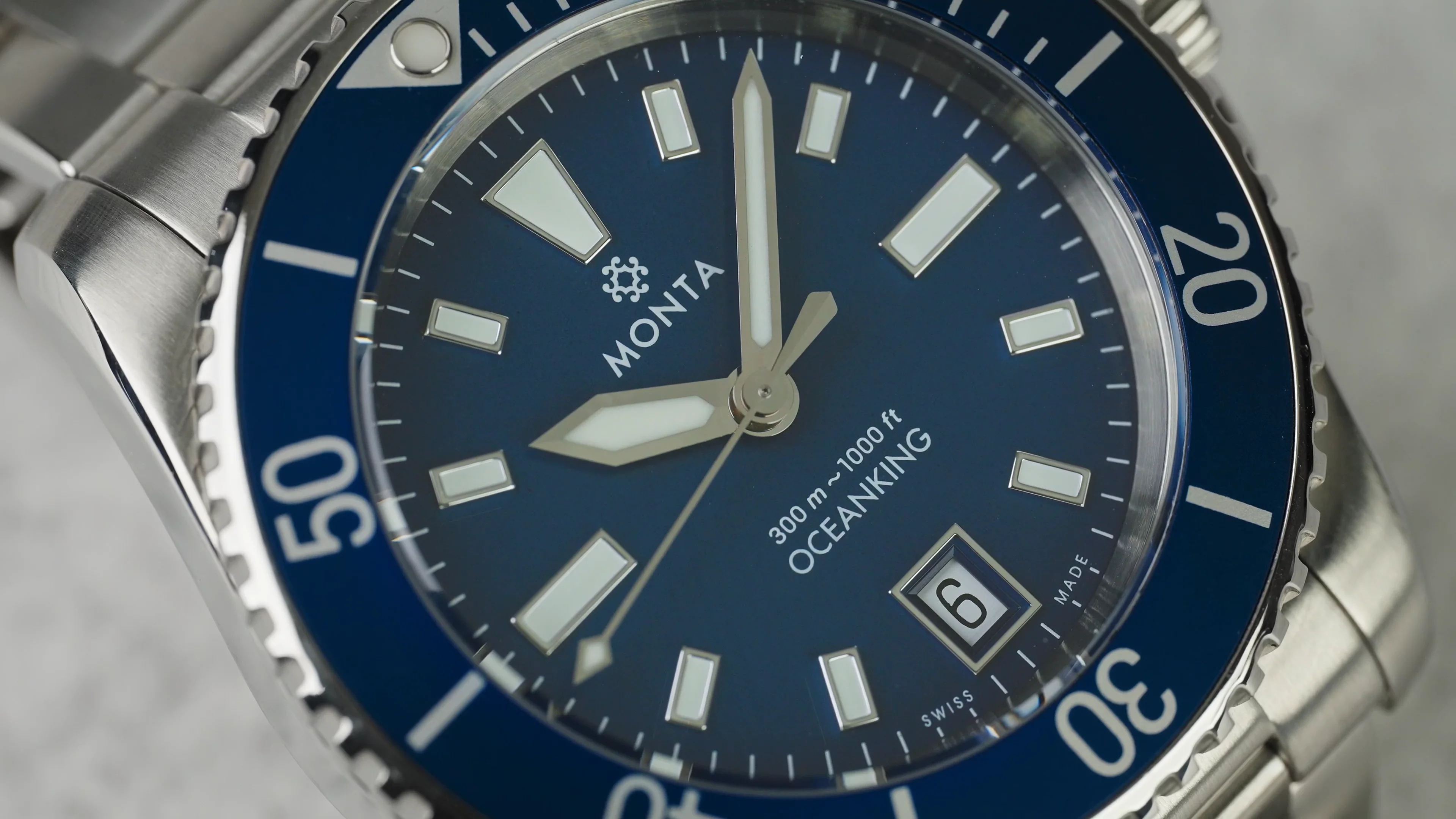 Monta Oceanking, 60-Minute Bezel, with Date, Blue Dial, Aluminum