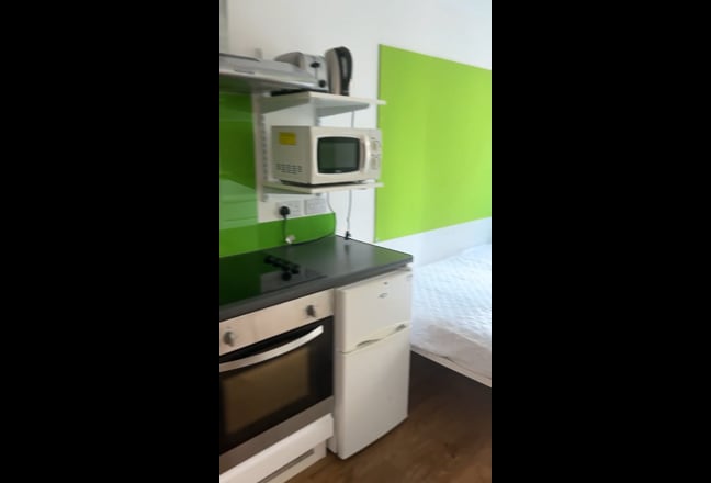 Finding tenants takeover Main Photo