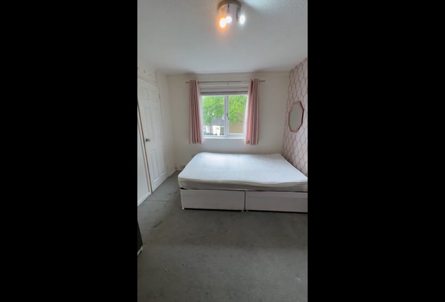 Double room available in a shared house Main Photo