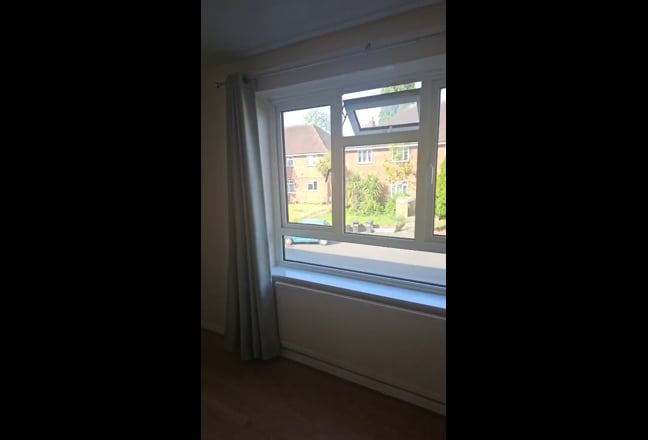 One Super Sized Bedroom in a Flat Share - SE12 Main Photo