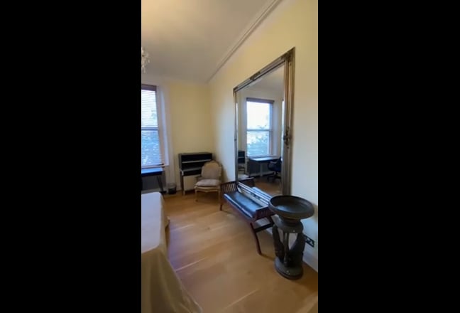 Top Location/en-suite double room/bills included  Main Photo