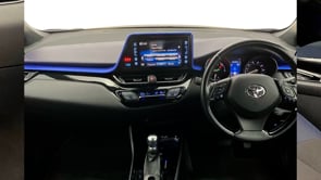 TOYOTA C-HR 2017 (17)