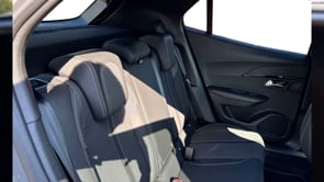 PEUGEOT 2008 2023 (73)