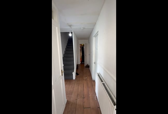 Nice Room in Canning Town**Couple Welcome** Main Photo