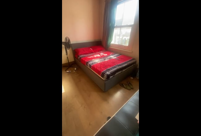 2 Rooms available Main Photo