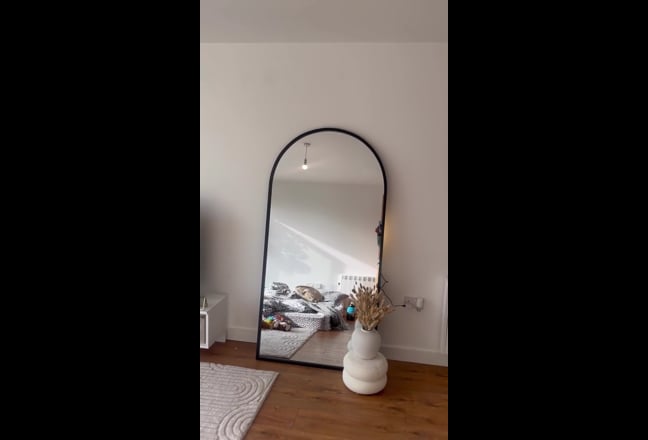 I have a two bed flat Main Photo