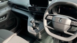 VAUXHALL COMBO CARGO 2025 (25)