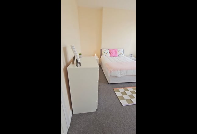 ☀️Bright and Spacious Room in a Garden House N19🏡 Main Photo