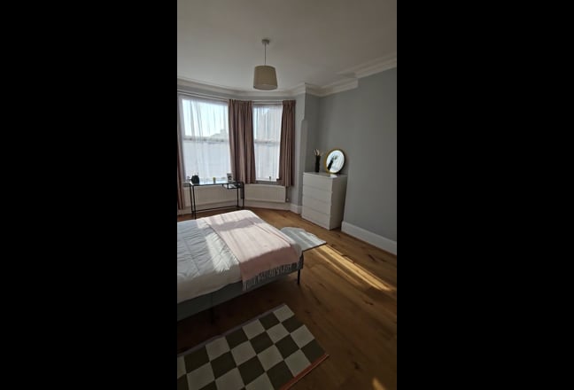 🎉Great Room in Beautiful House NW10 Jubilee St🚊 Main Photo