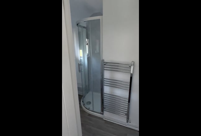 Studio room for rent near uni and hospital Main Photo