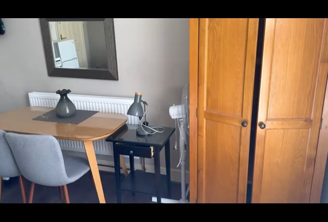 Modern well furnished studio flat (Bills included) Main Photo