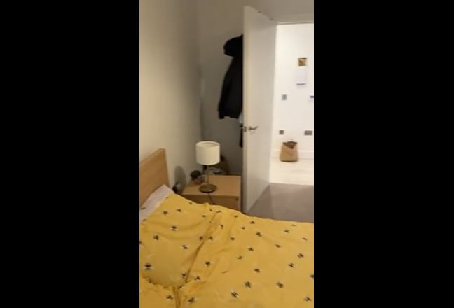 Spacious Double room available in new build   Main Photo