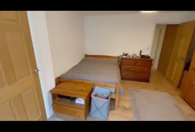 Spacious Room Near Train Station Cambridge! Main Photo