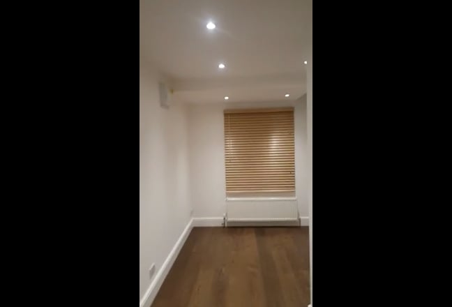 Double and Ensuite  Main Photo