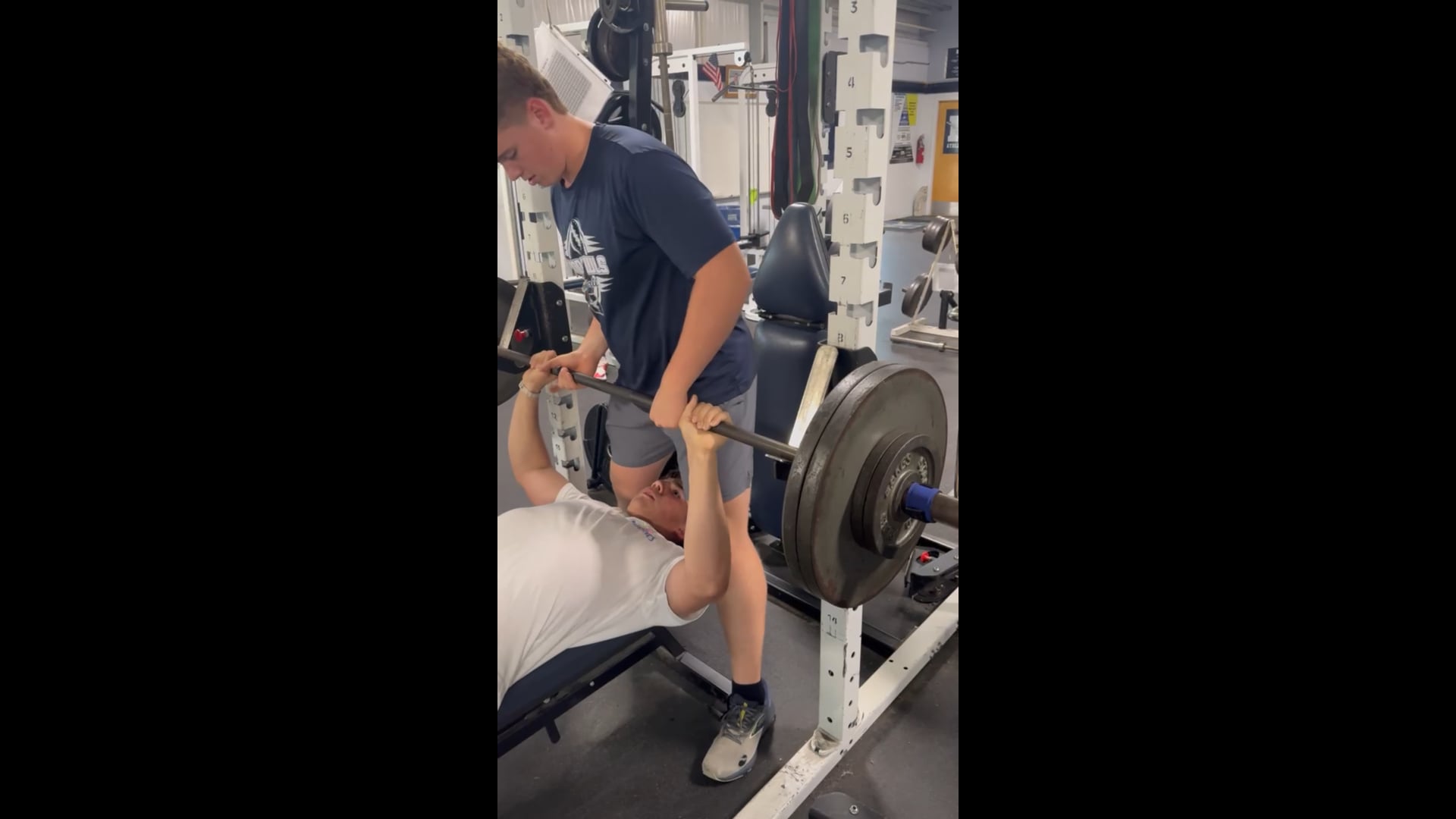 Watch conor arnott's Bench Press Max: 265 pounds