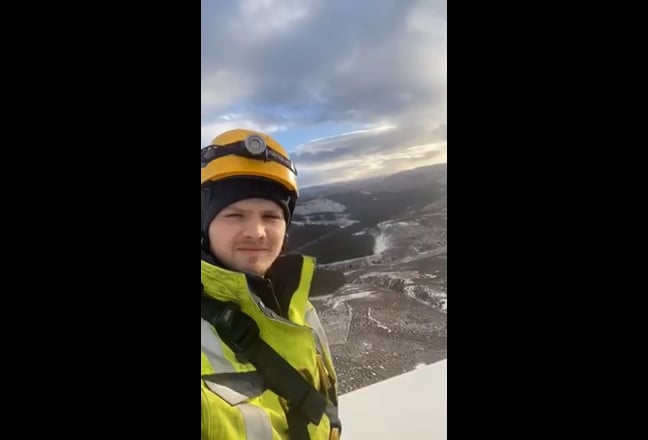 Kind, clean&well mannered wind turbine technician Main Photo